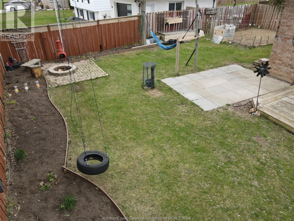 Photo 34 of 1 Lucy Crescent, Leamington ON