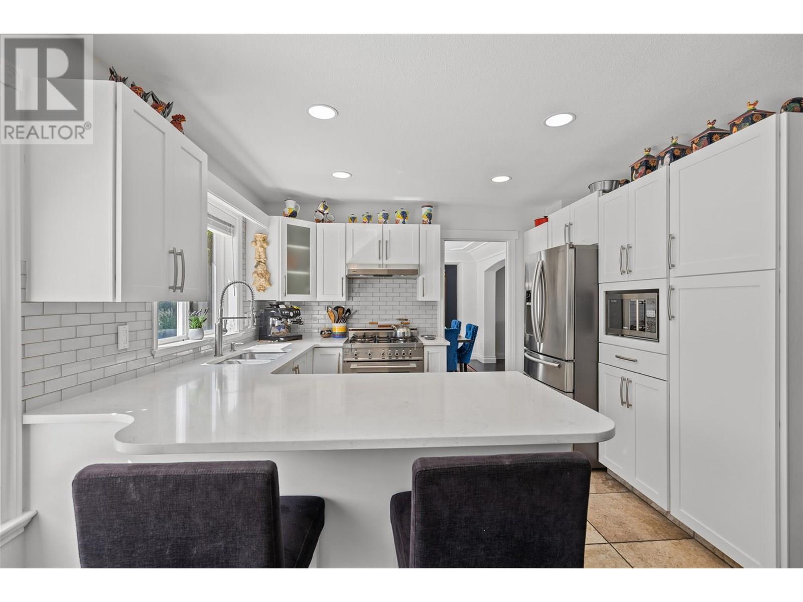 3016 LAKEVIEW COVE ROAD - Image 10
