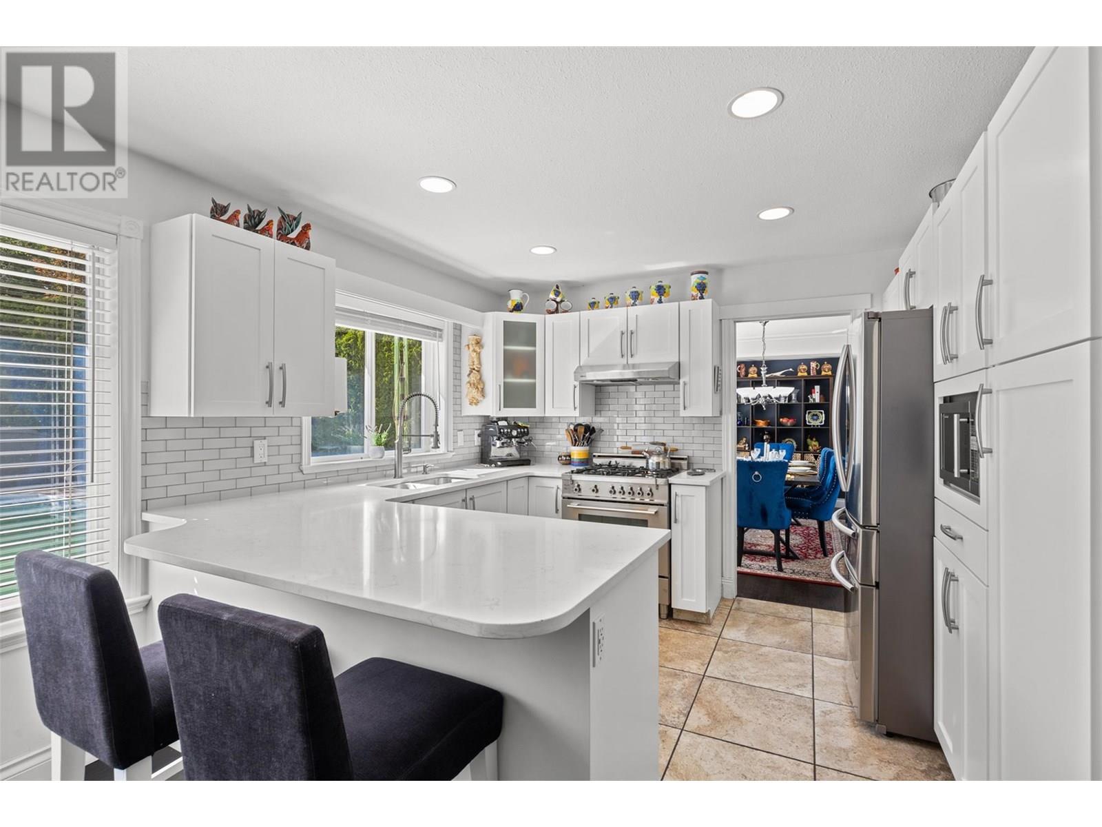 3016 LAKEVIEW COVE ROAD - Image 9