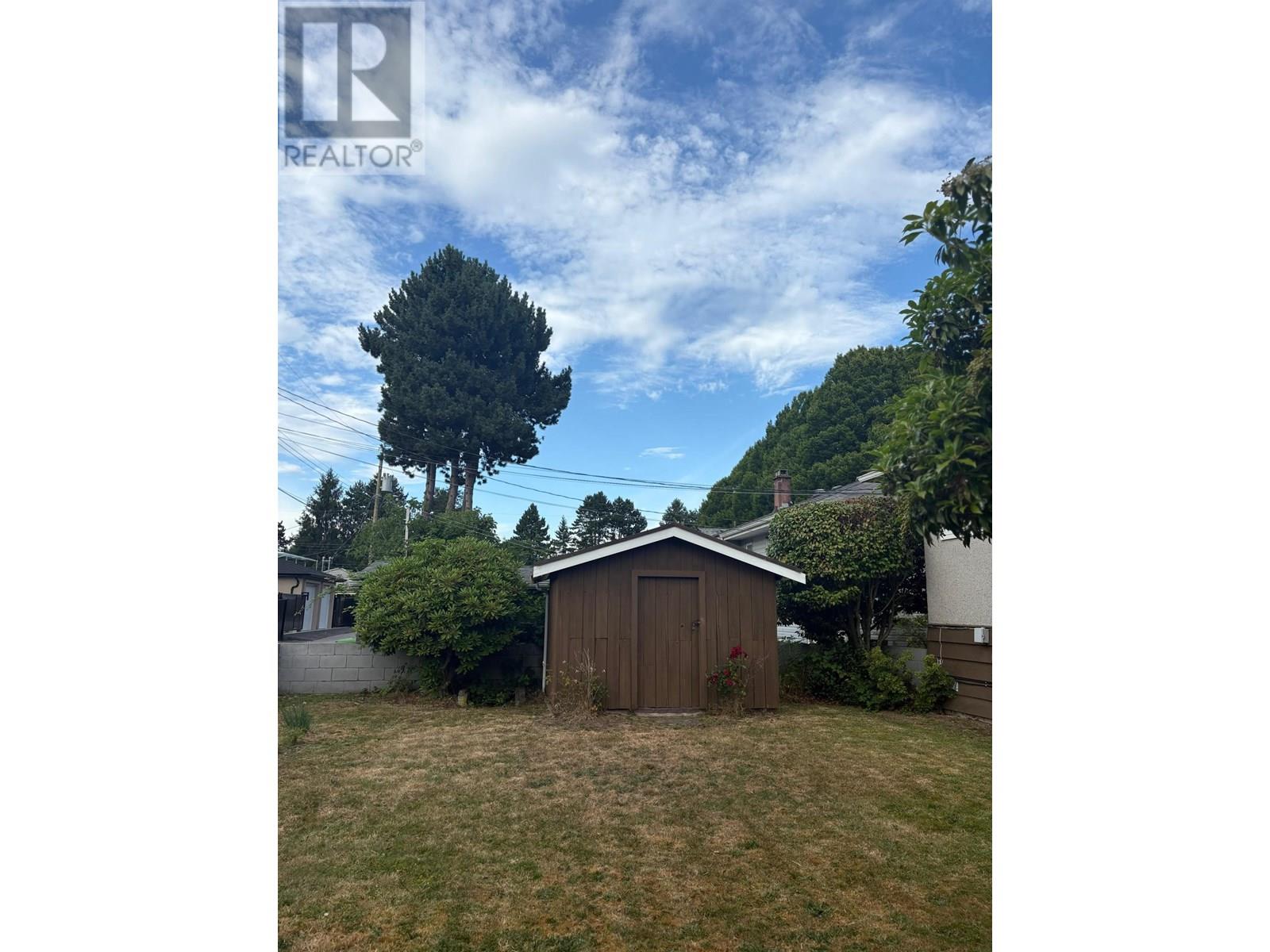 Photo 13 of 4749 Fairmont Street, Vancouver BC