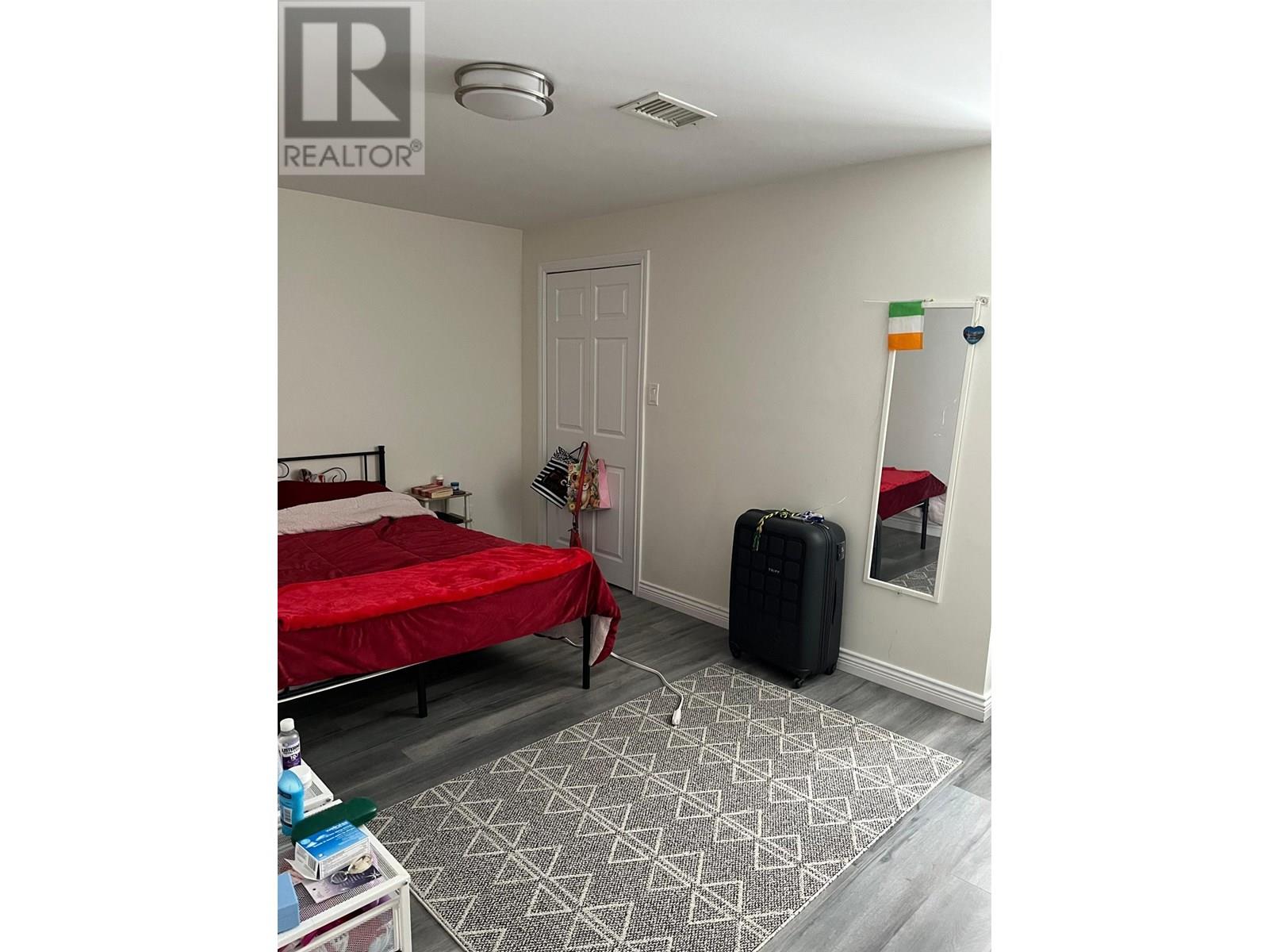 Photo 3 of 4749 Fairmont Street, Vancouver BC