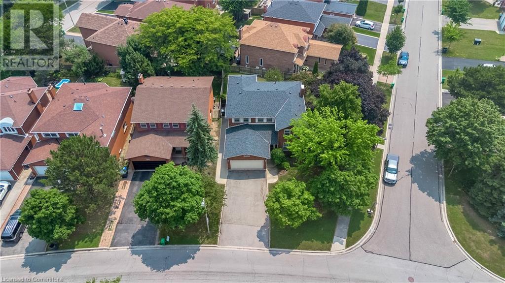Photo 31 of 2138 The Chase, Mississauga ON