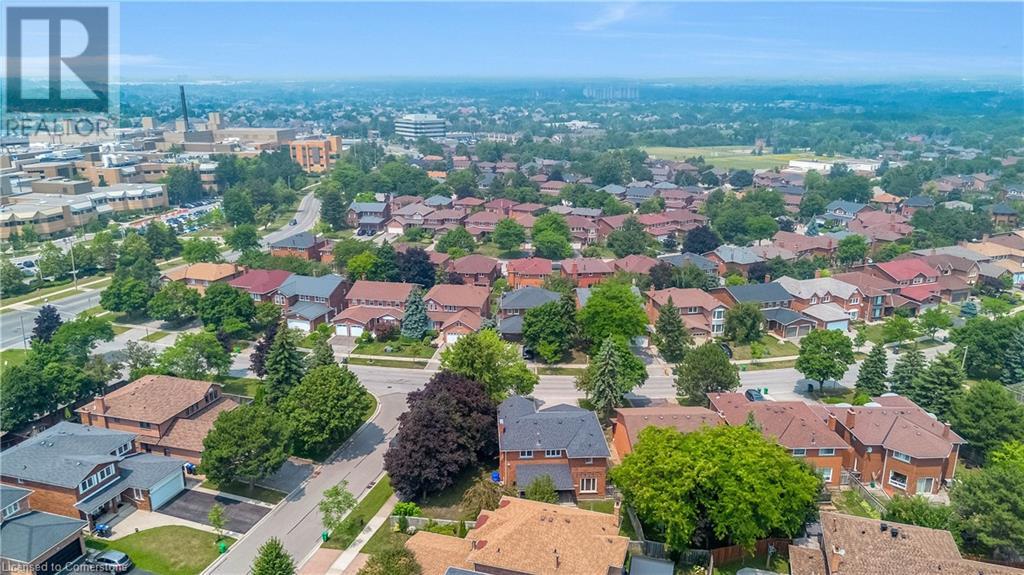 Photo 33 of 2138 The Chase, Mississauga ON