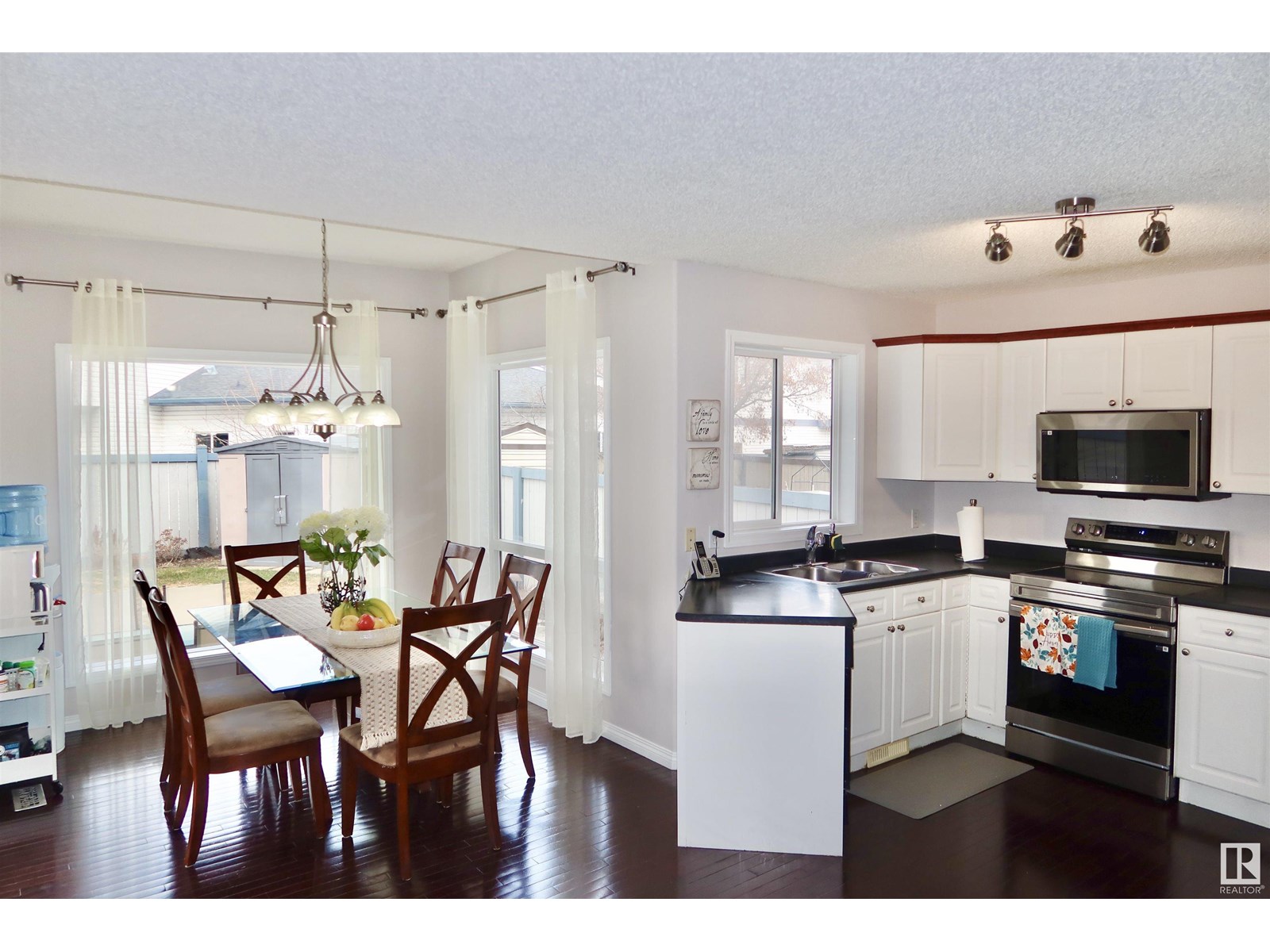 Photo 13 of 11548 167 A Av Nw, Edmonton AB