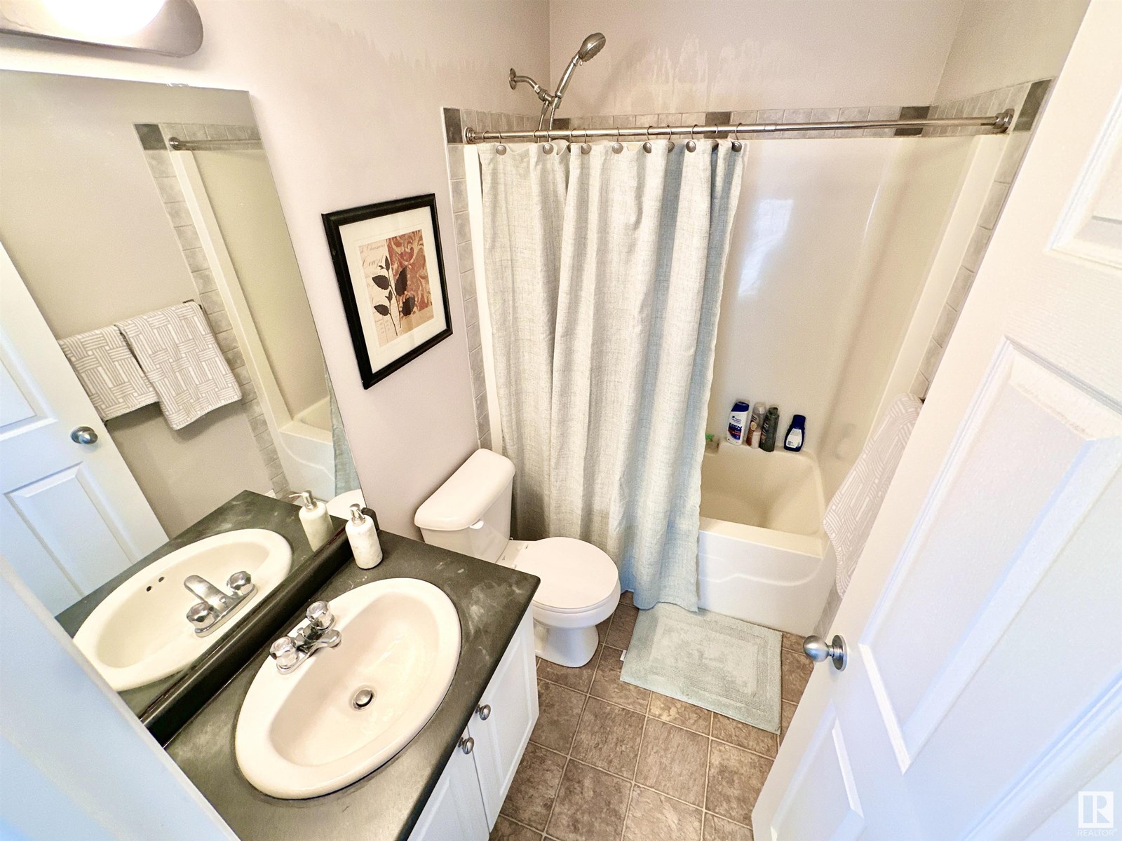 Photo 12 of 11548 167 A Av Nw, Edmonton AB