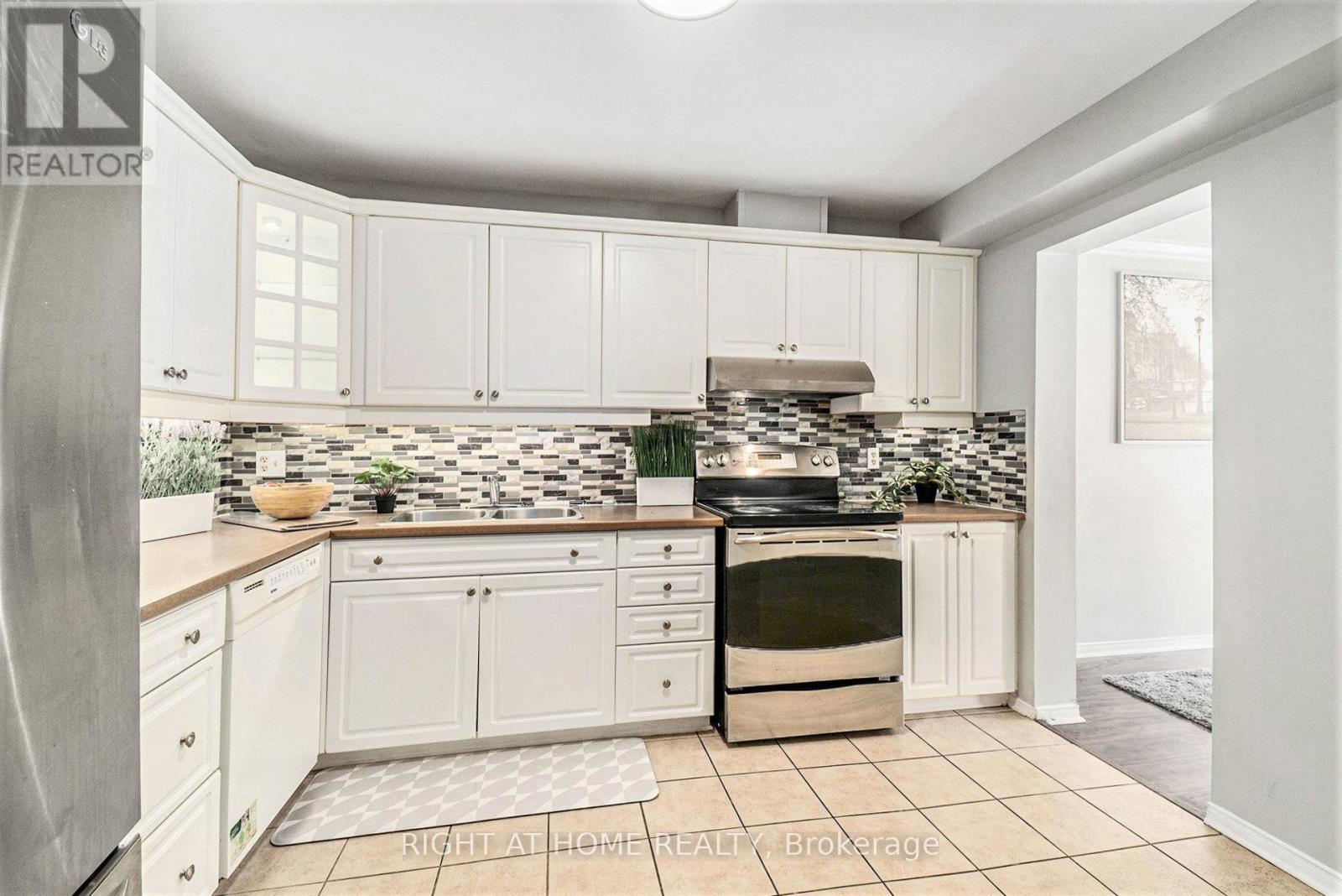 Photo 26 of 2090 Assomption Street, Ottawa ON