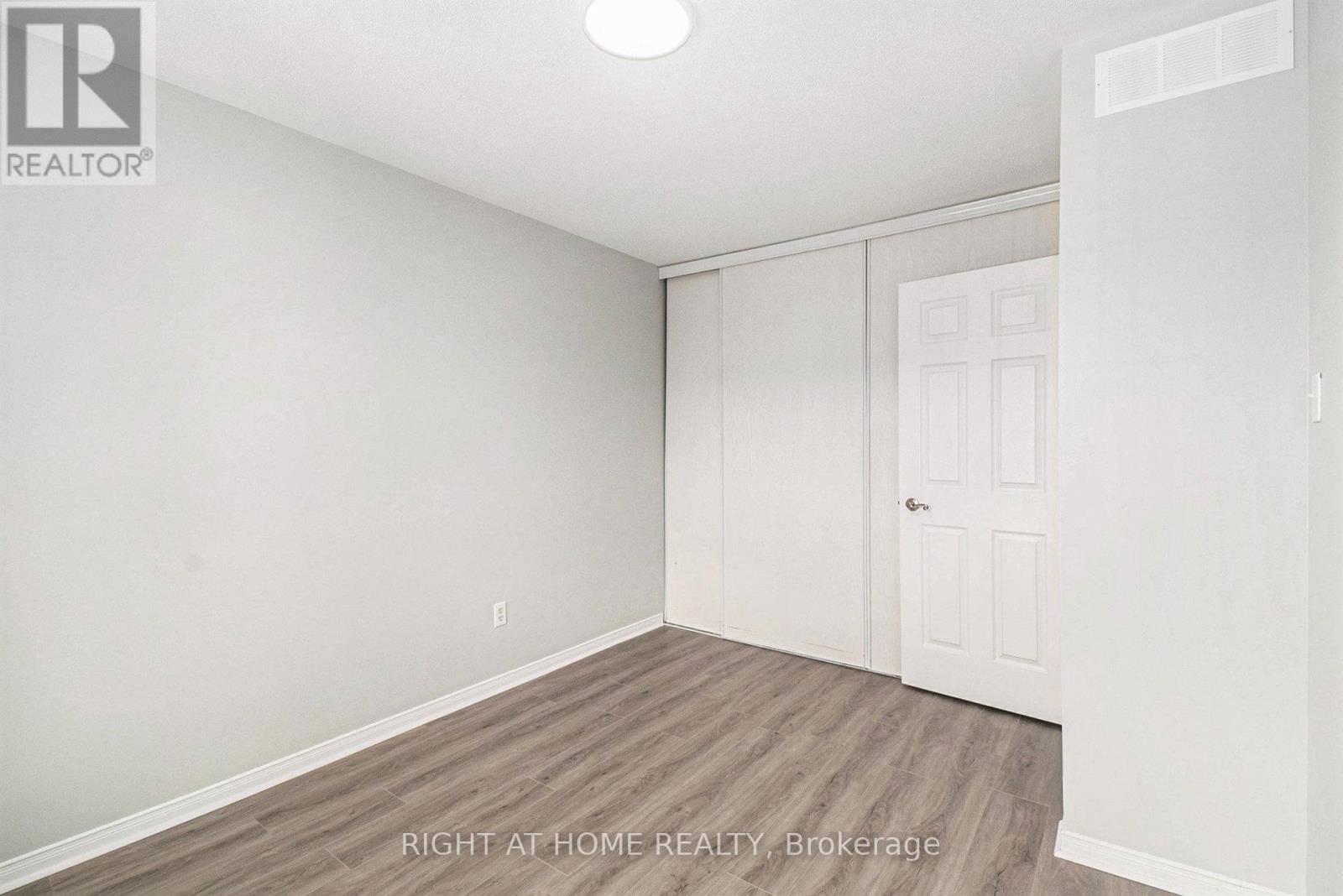 Photo 15 of 2090 Assomption Street, Ottawa ON