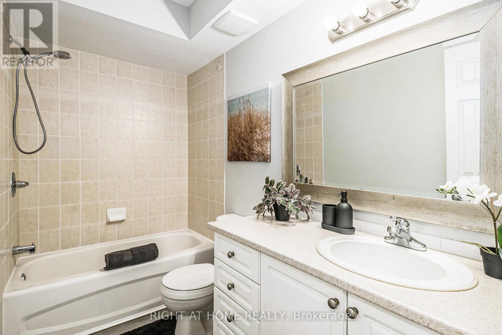 Photo 23 of 2090 Assomption Street, Ottawa ON