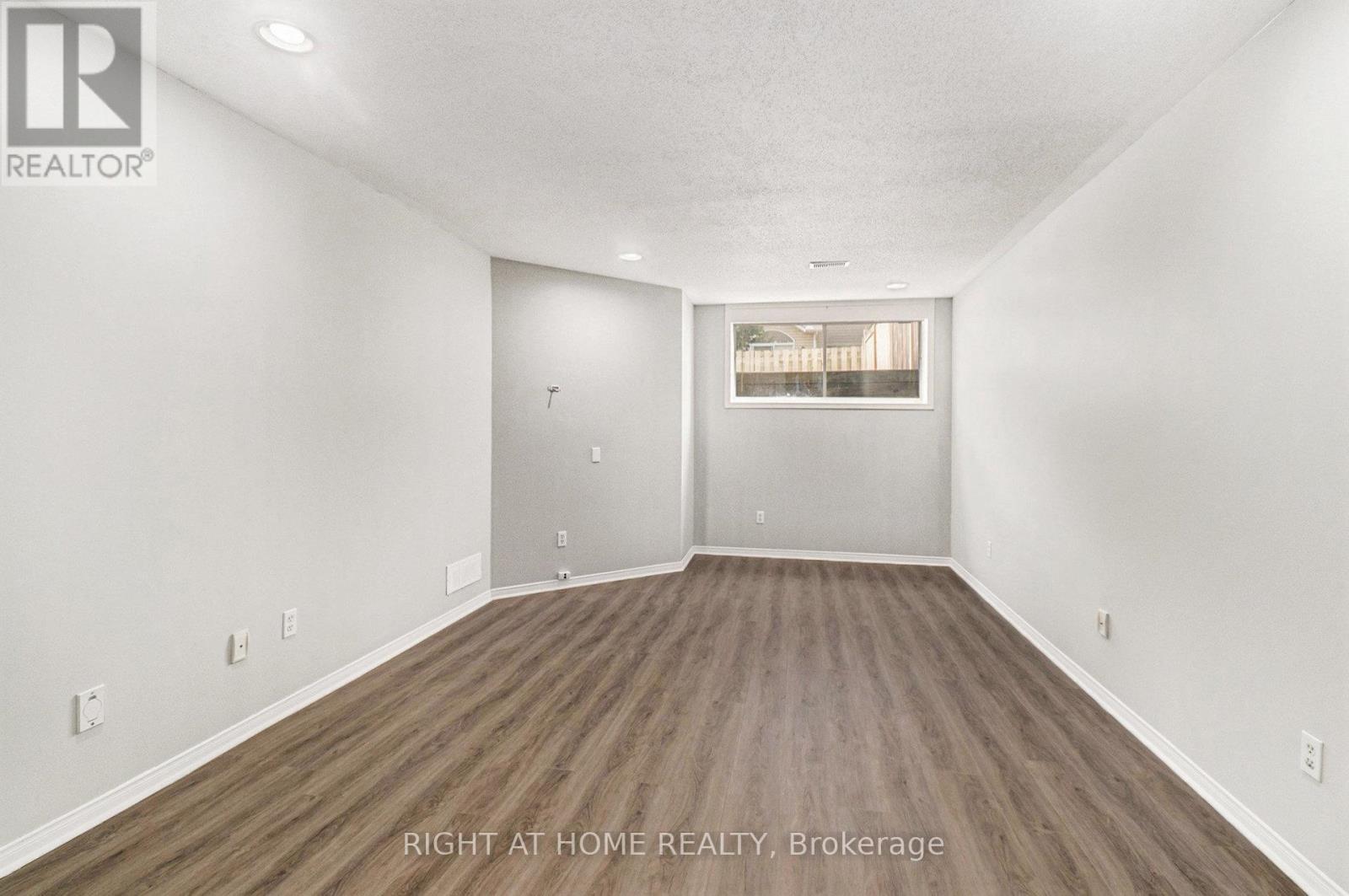 Photo 12 of 2090 Assomption Street, Ottawa ON