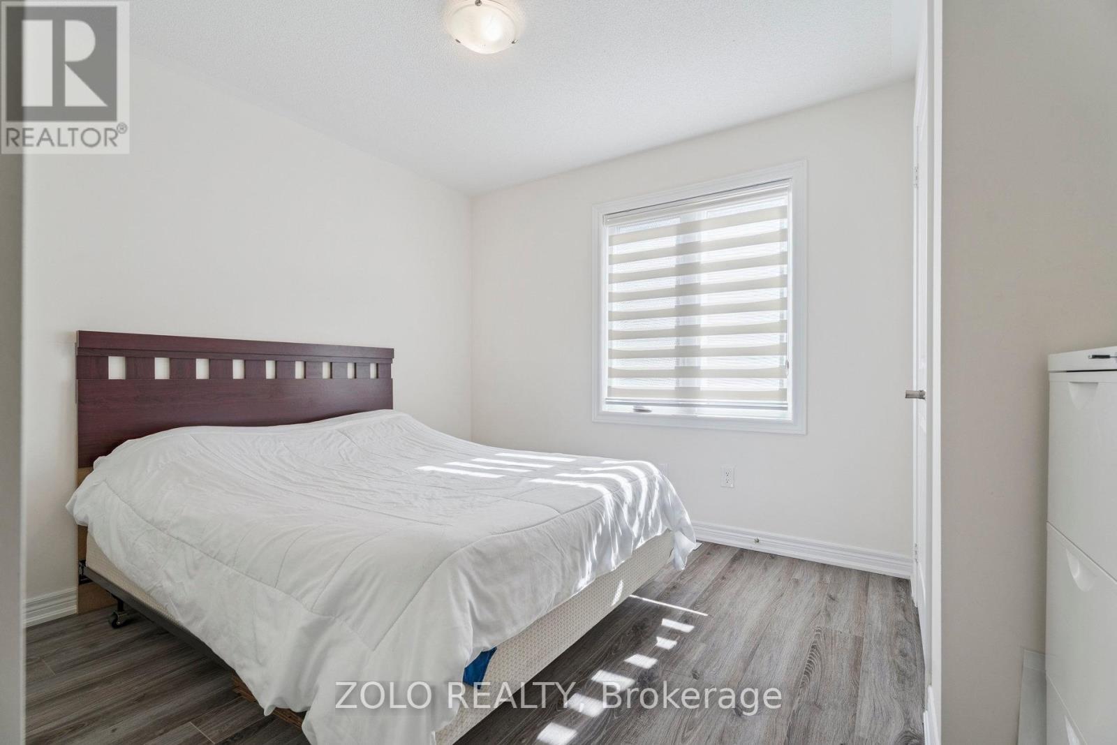 Photo 17 of 143 Kingsmere Crescent, New Tecumseth ON