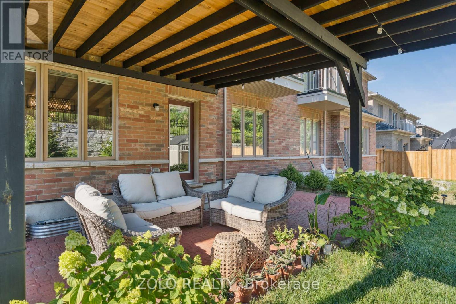 Photo 32 of 143 Kingsmere Crescent, New Tecumseth ON