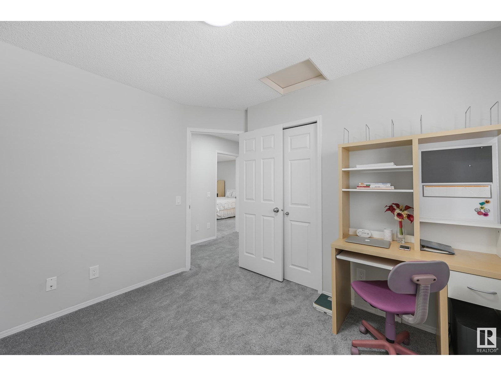 Photo 9 of 4960 191 St Nw, Edmonton AB