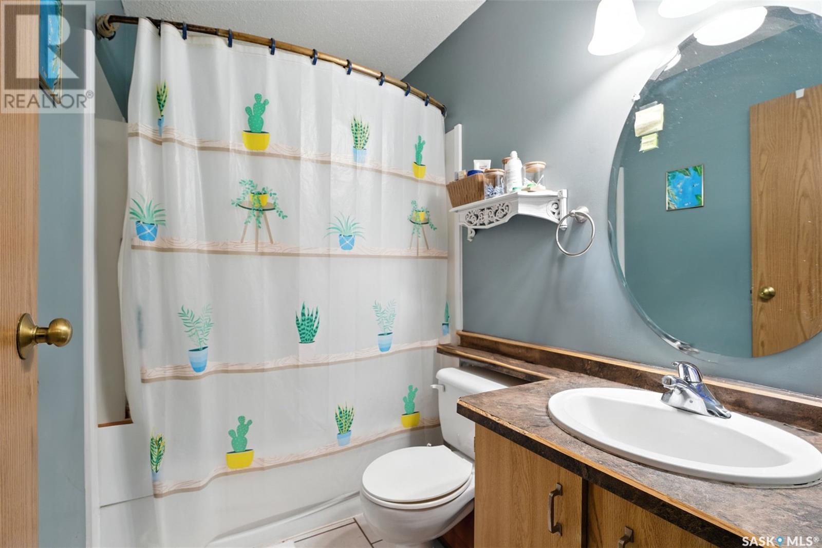 Photo 5 of 1237 425 115th Street E, Saskatoon SK