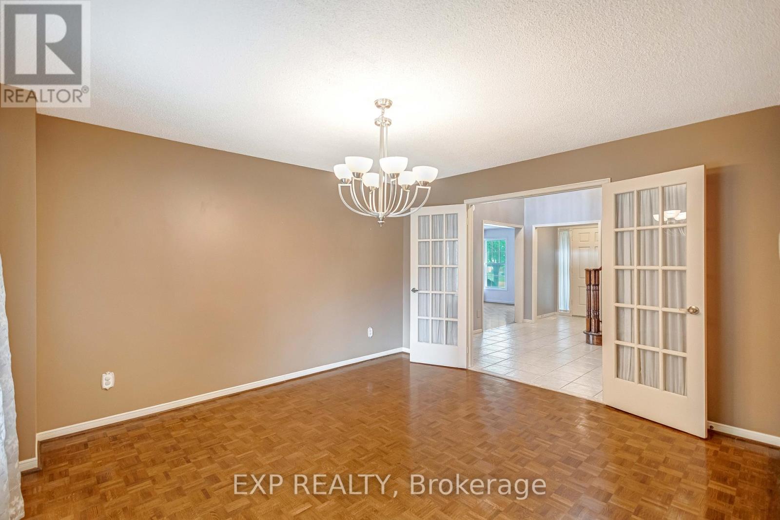 Photo 34 of 2138 The Chase, Mississauga ON