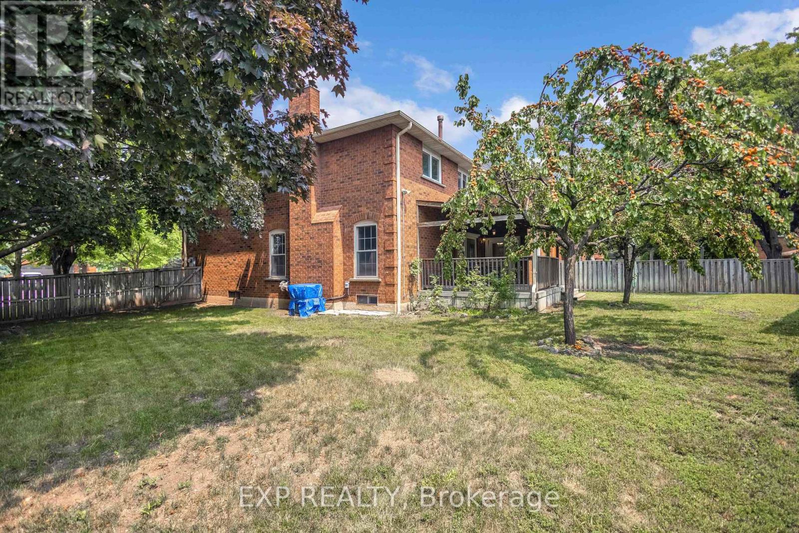 Photo 27 of 2138 The Chase, Mississauga ON