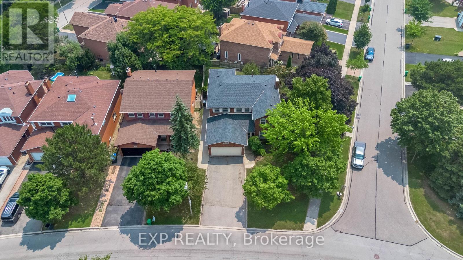 Photo 17 of 2138 The Chase, Mississauga ON