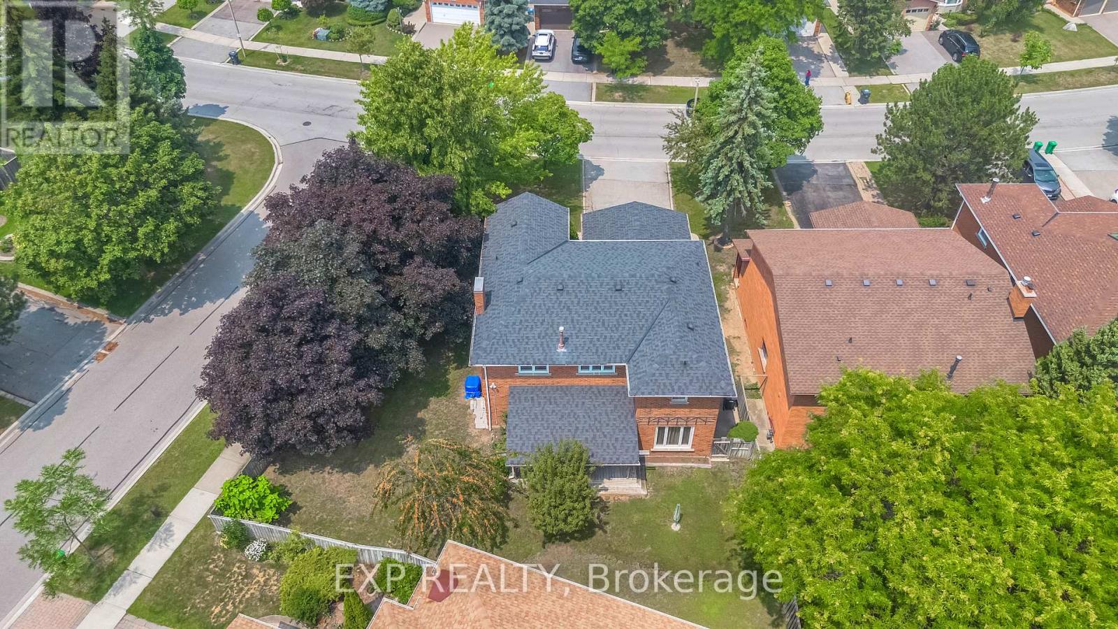 Photo 23 of 2138 The Chase, Mississauga ON