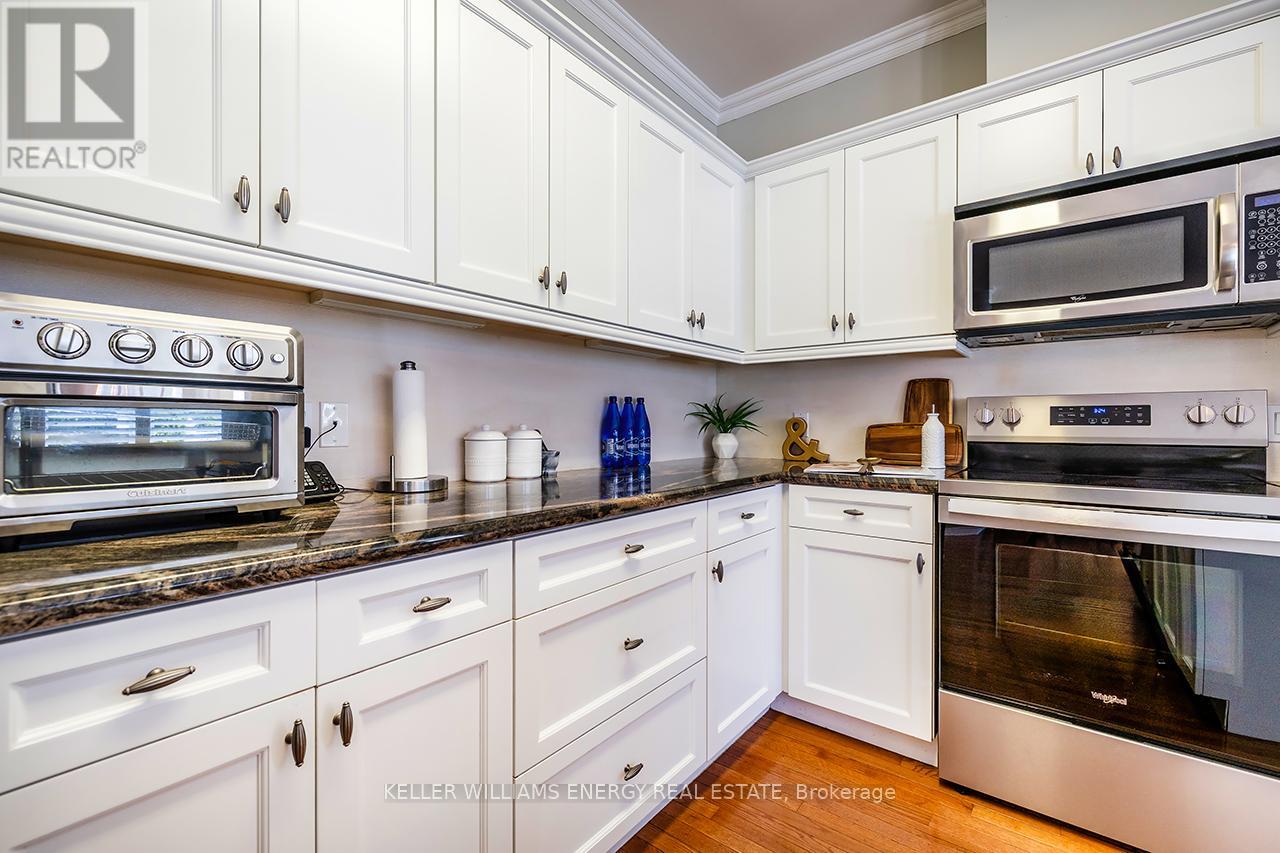 Photo 17 of 16 Kissingbridge Lane, Clarington ON