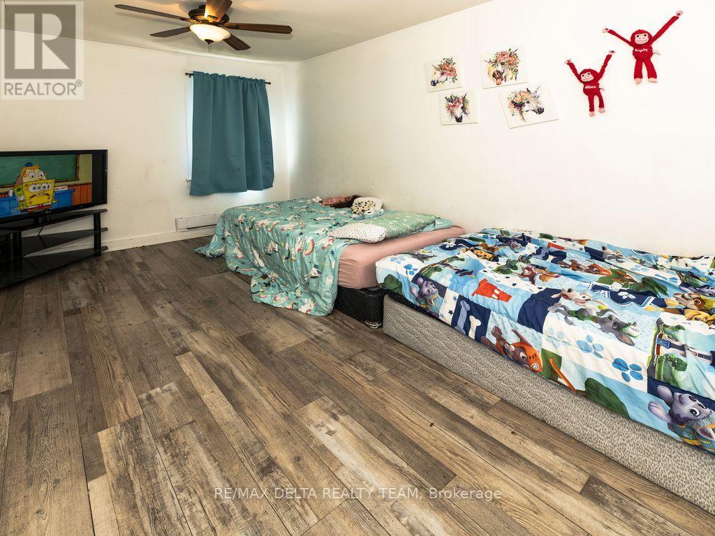 Photo 4 of 212 Mc Connell Avenue, Cornwall ON