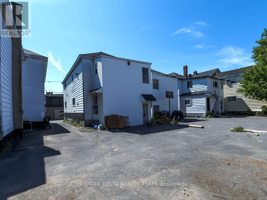 Photo 1 of 212 Mc Connell Avenue, Cornwall ON