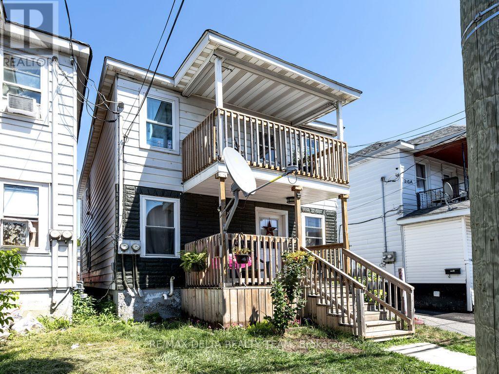 Photo 2 of 212 Mc Connell Avenue, Cornwall ON
