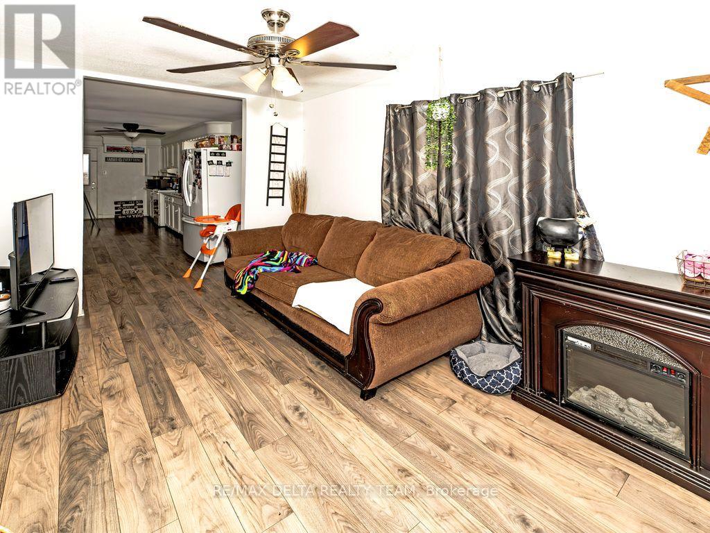 Photo 23 of 212 Mc Connell Avenue, Cornwall ON