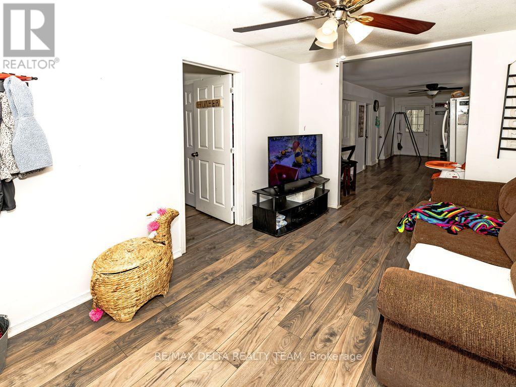 Photo 10 of 212 Mc Connell Avenue, Cornwall ON
