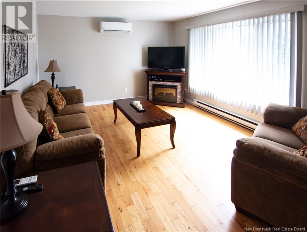 Photo 12 of 844 Centrale, Dieppe NB