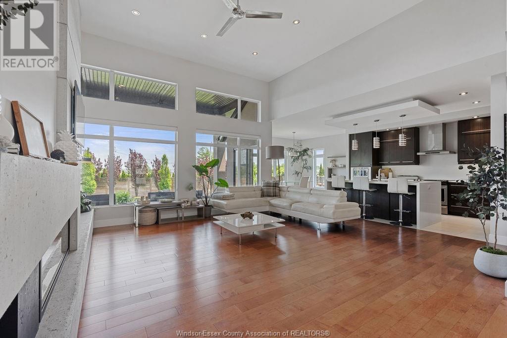 Photo 14 of 6 Mulberry Crescent, Kingsville ON