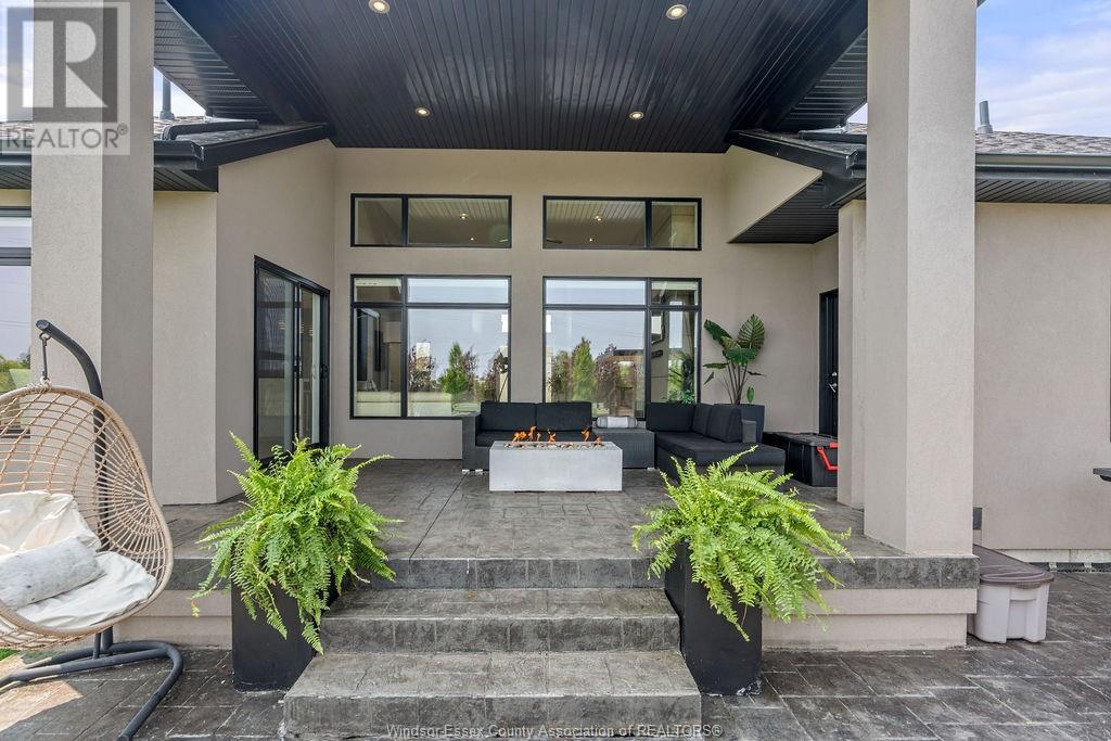 Photo 40 of 6 Mulberry Crescent, Kingsville ON