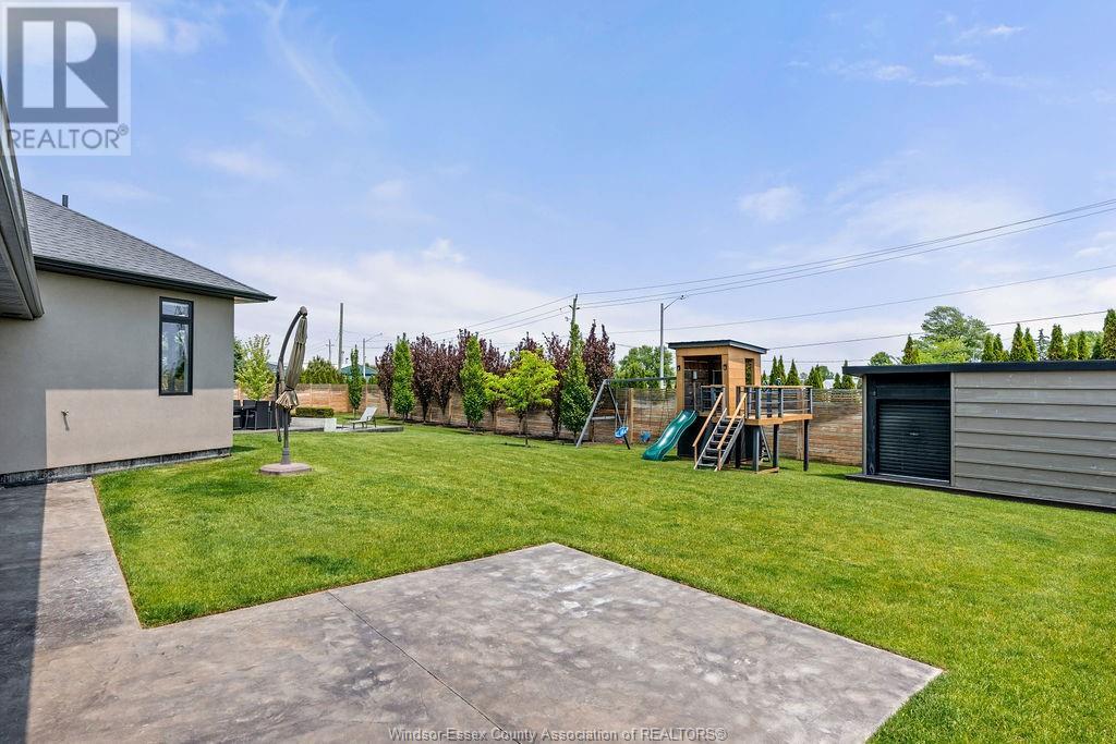 Photo 37 of 6 Mulberry Crescent, Kingsville ON