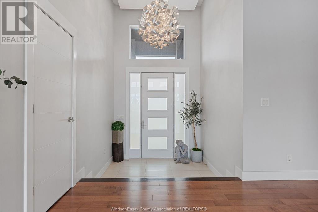 Photo 28 of 6 Mulberry Crescent, Kingsville ON