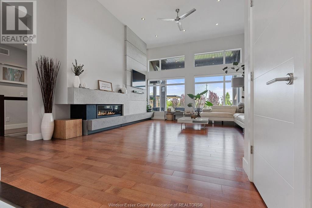 Photo 17 of 6 Mulberry Crescent, Kingsville ON