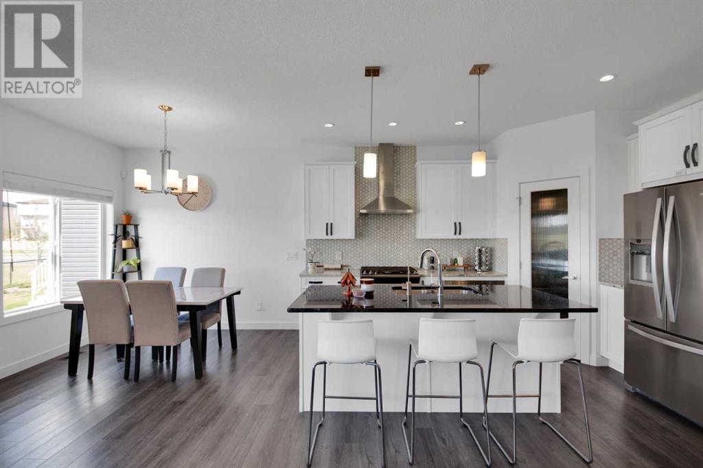 Photo 10 of 301 Sage Meadows Park Nw, Calgary AB