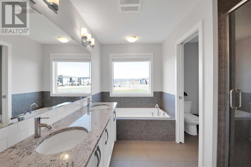 Photo 12 of 301 Sage Meadows Park Nw, Calgary AB
