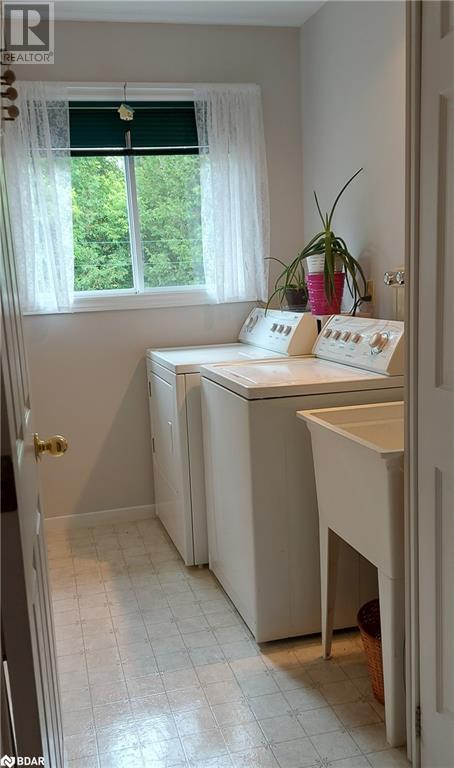 Photo 17 of 1087 Arnold Street, Innisfil ON