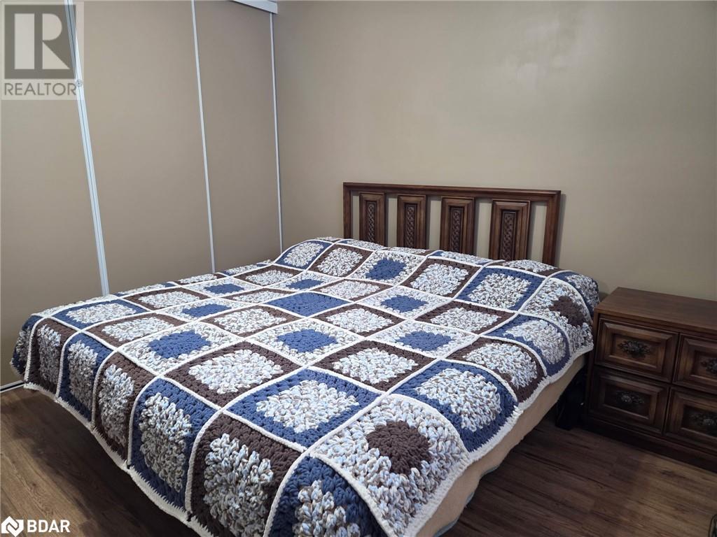 Photo 10 of 1087 Arnold Street, Innisfil ON