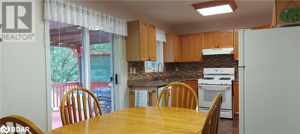 Photo 4 of 1087 Arnold Street, Innisfil ON