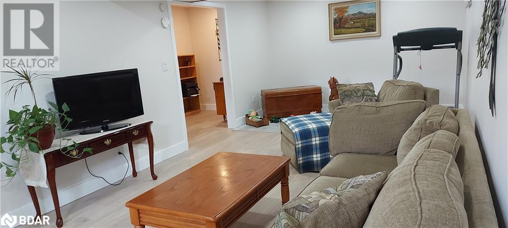 Photo 21 of 1087 Arnold Street, Innisfil ON