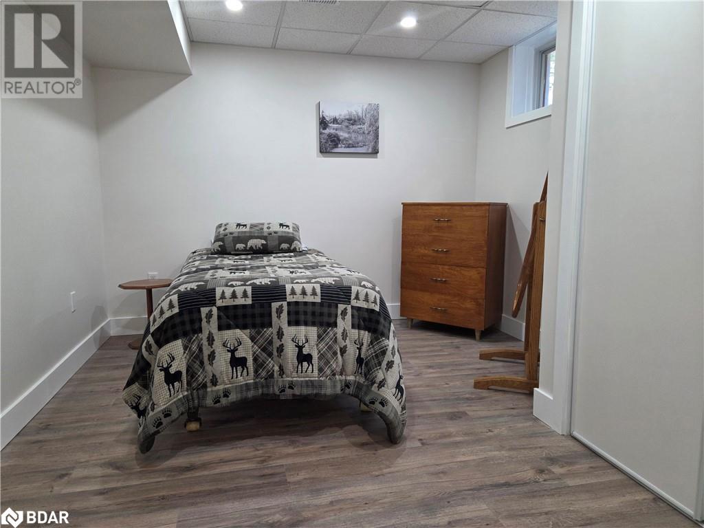 Photo 25 of 1087 Arnold Street, Innisfil ON