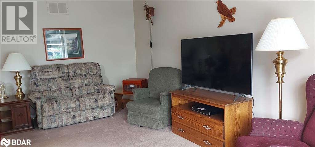 Photo 9 of 1087 Arnold Street, Innisfil ON