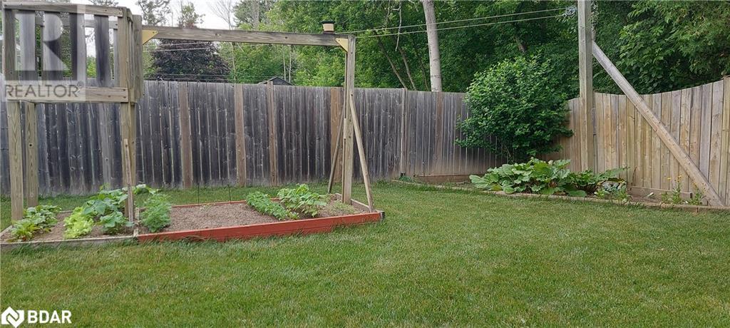 Photo 33 of 1087 Arnold Street, Innisfil ON