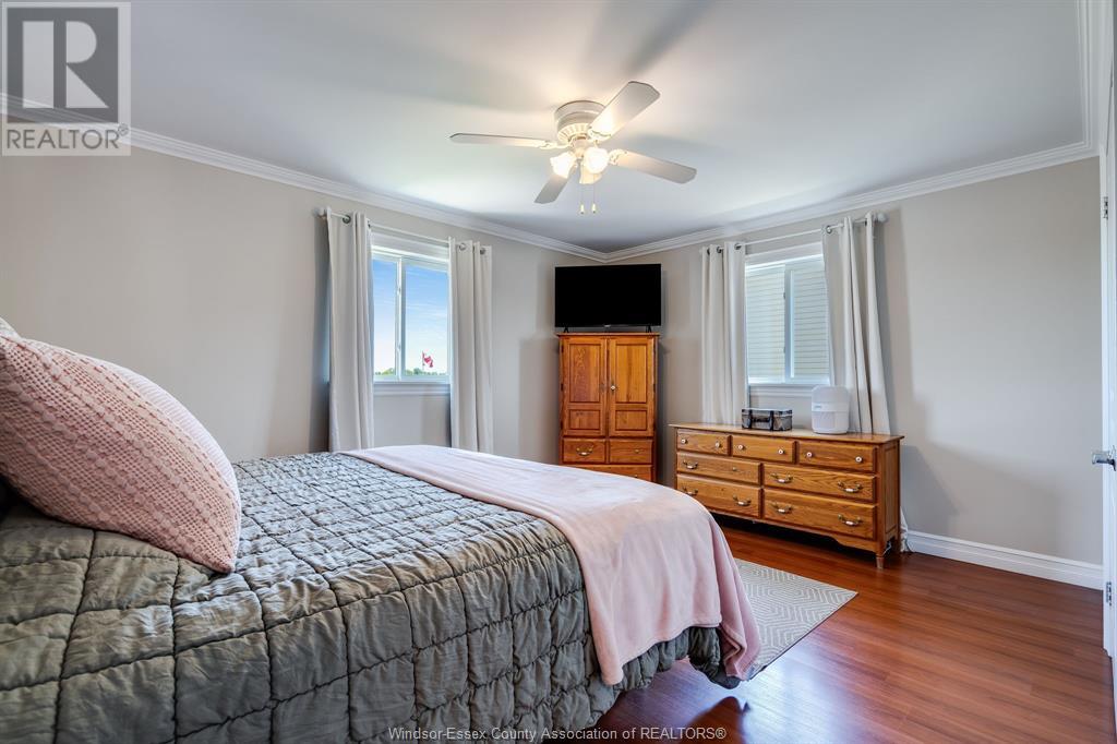 Photo 12 of 148 Antonio Court, Leamington ON