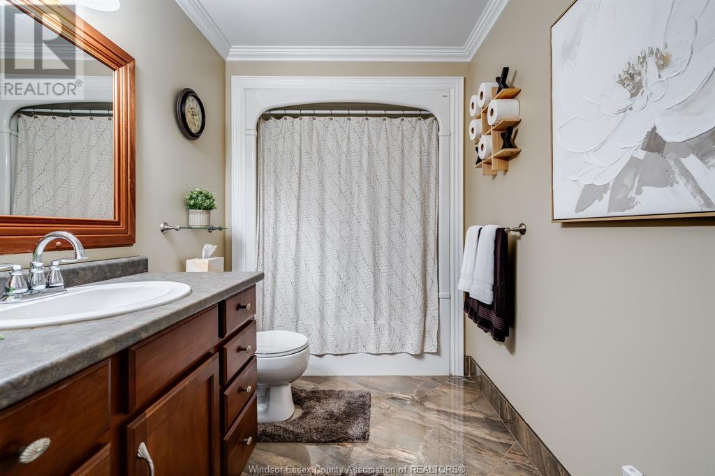 Photo 17 of 148 Antonio Court, Leamington ON