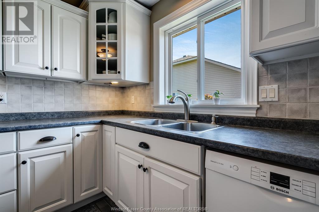 Photo 29 of 148 Antonio Court, Leamington ON