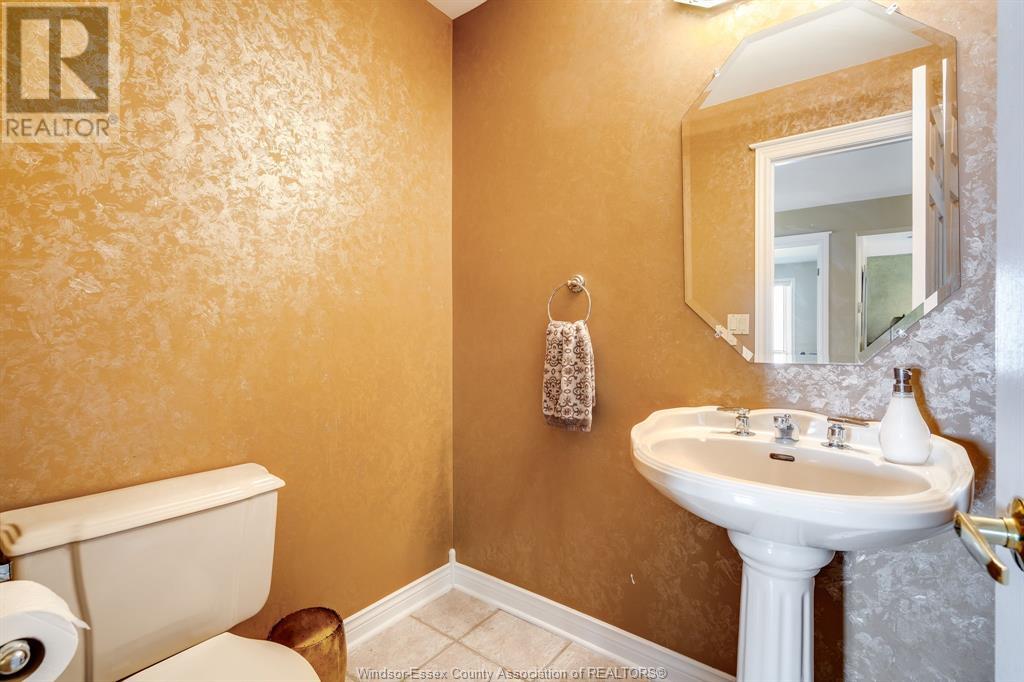 Photo 21 of 93 Mccallum Street, Kingsville ON
