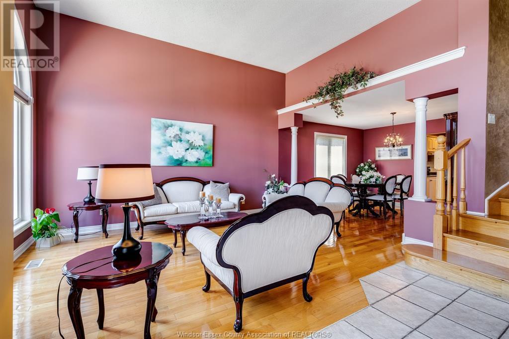 Photo 5 of 93 Mccallum Street, Kingsville ON