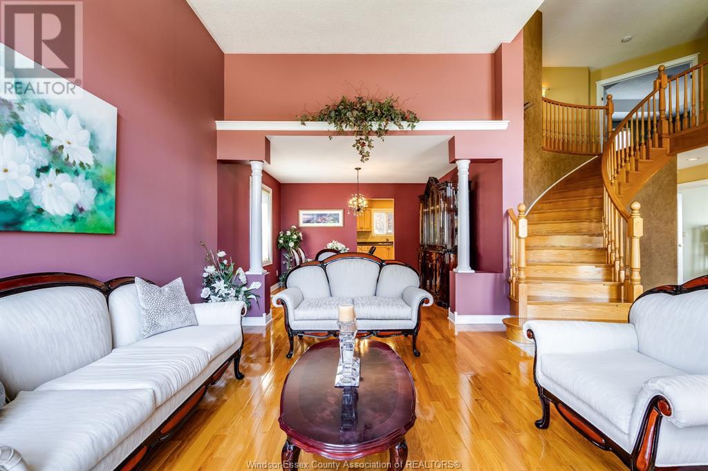 Photo 8 of 93 Mccallum Street, Kingsville ON
