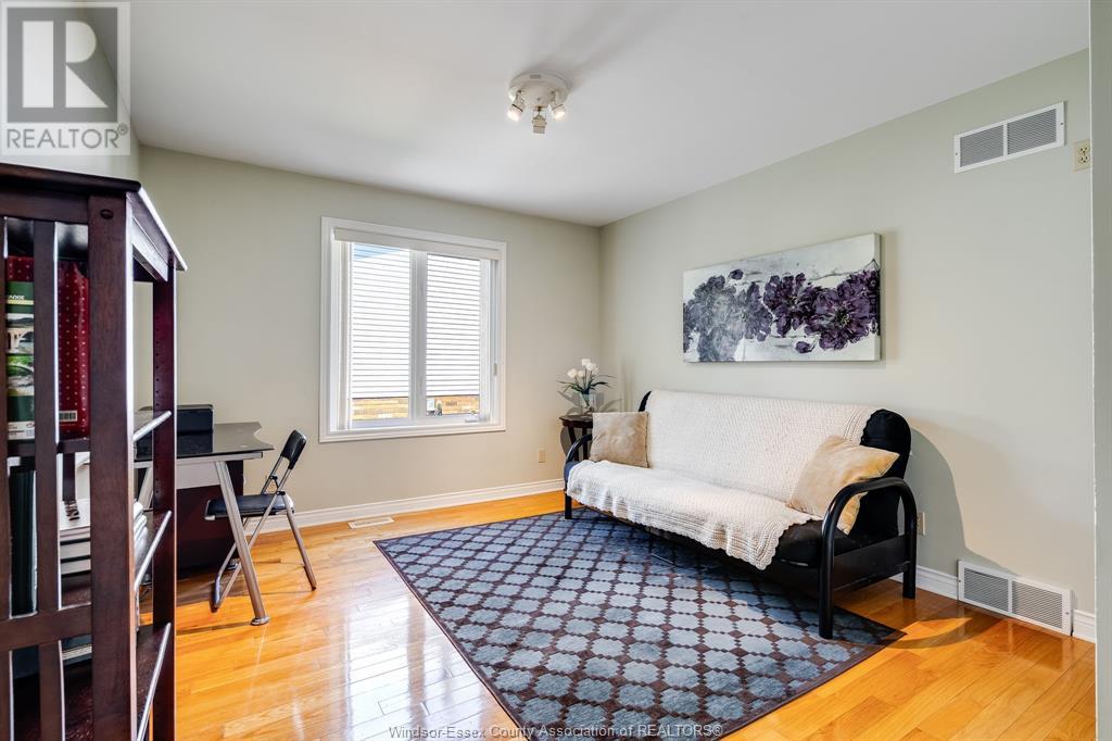 Photo 19 of 93 Mccallum Street, Kingsville ON