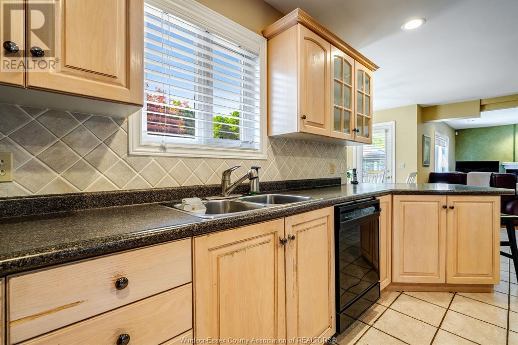Photo 14 of 93 Mccallum Street, Kingsville ON